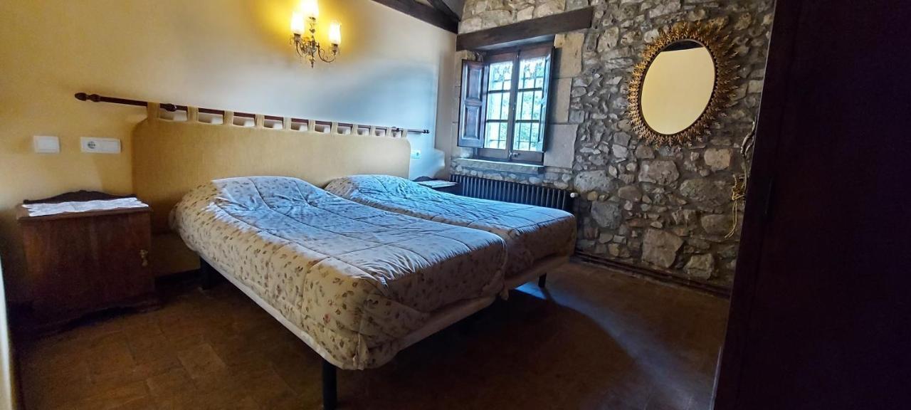 Castell De Llaes Villa Ngoại thất bức ảnh